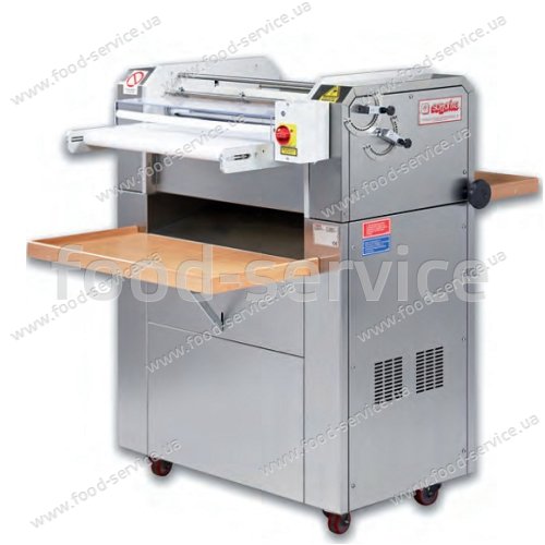 Тестозакаточная машина Sottoriva С600/3-INOX